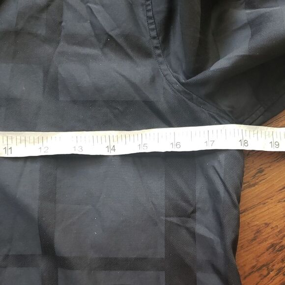 Burberry Black Novacheck Chic Feminine Edgy Trendy Button Down Shirt Size 6 - Picture 5 of 7